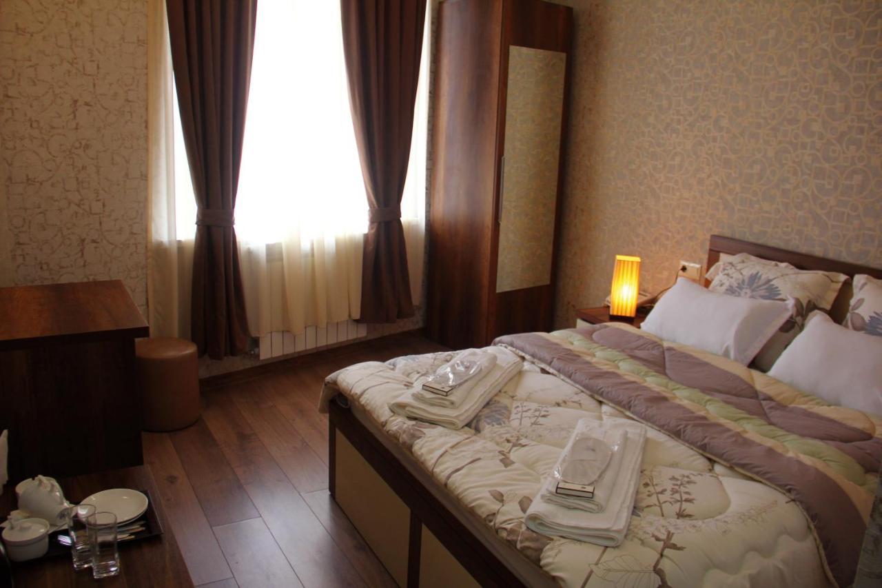 Moon Light Hotel Tbilisi Exterior photo
